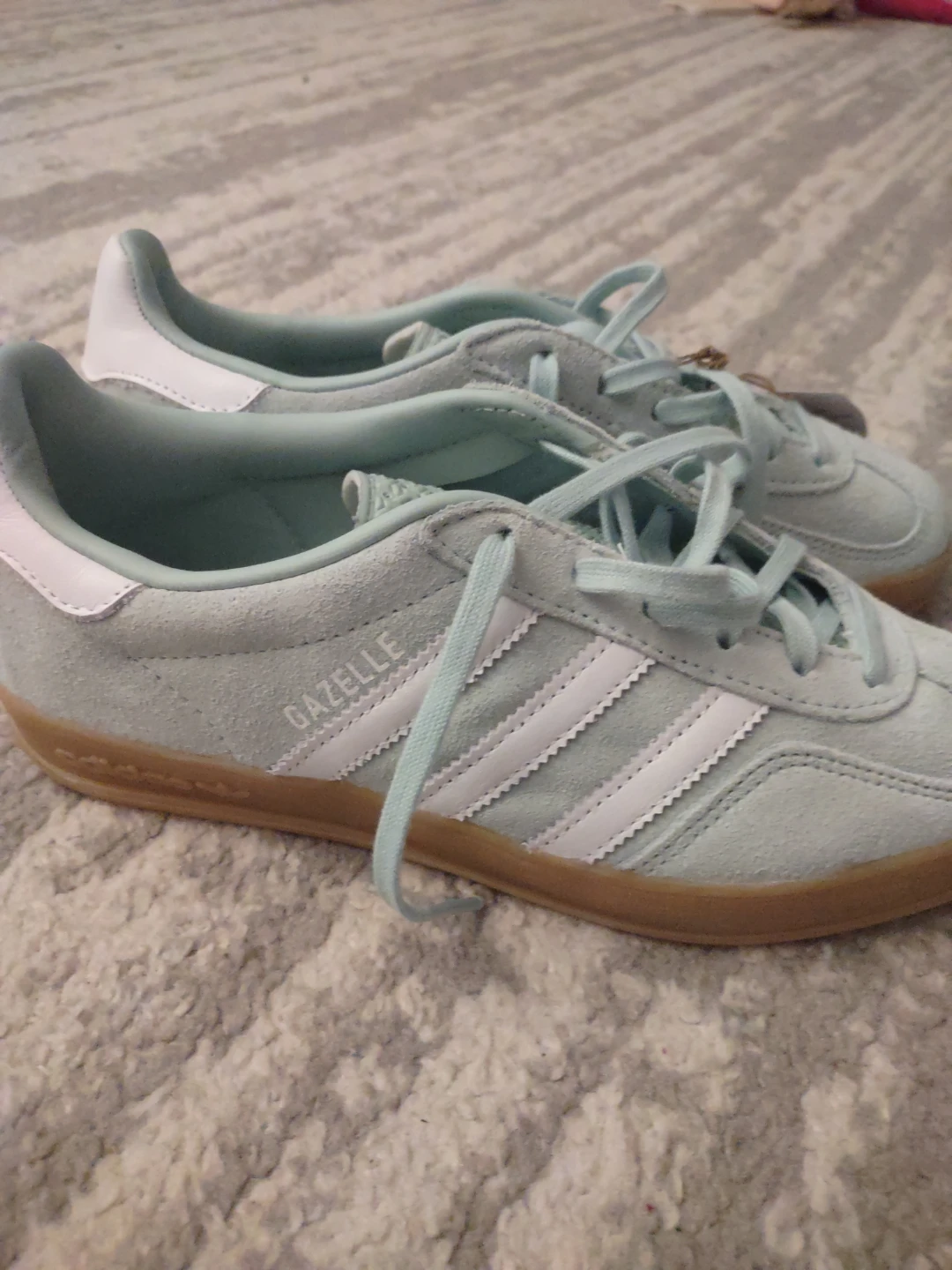 Adidas Gazelle Shoes - Size 7 US - photo 4
