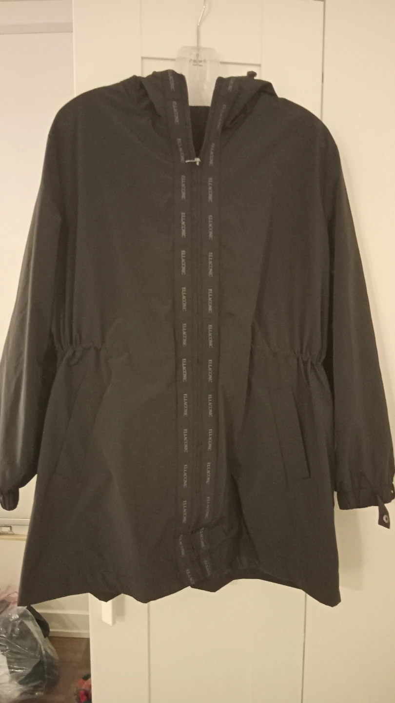 Black Ellaconic Anorak Jacket with Hood