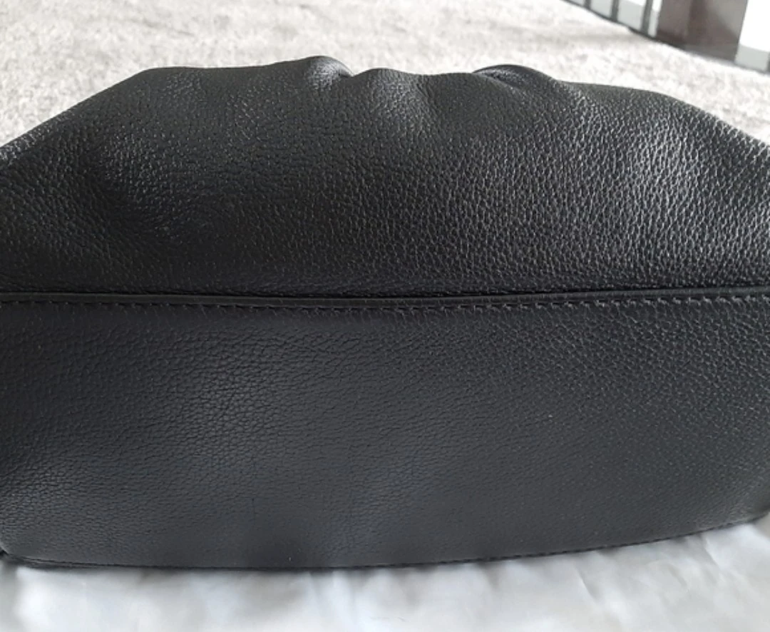 Marc Jacobs Black Leather Satchel Handbag - photo 4
