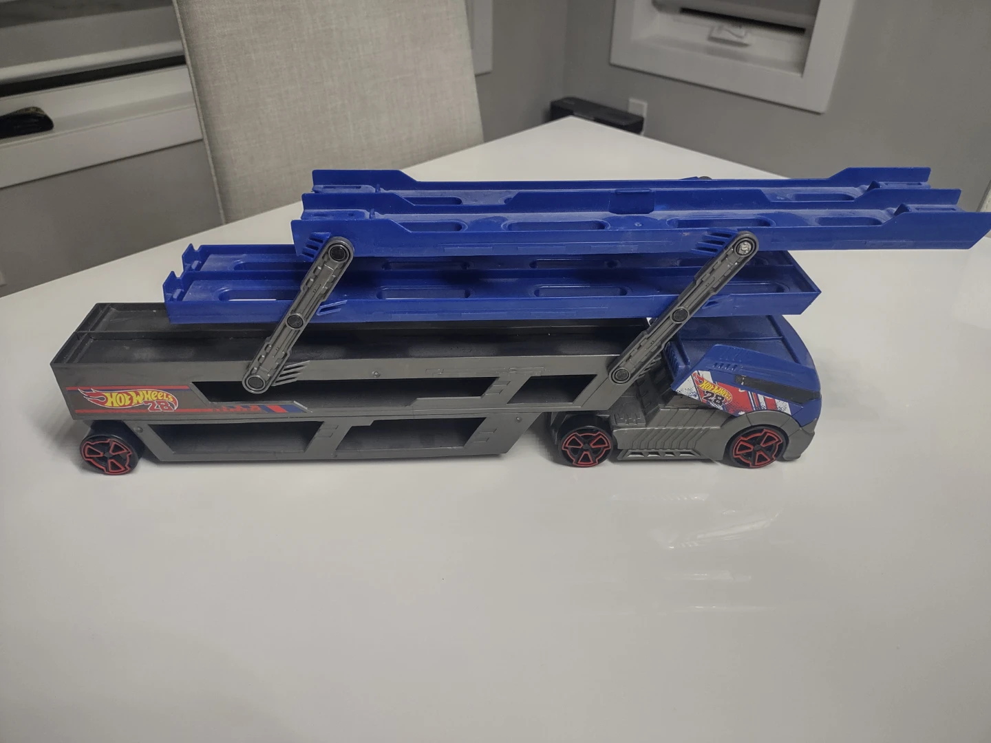 Hot Wheels Car Carrier Truck - Blue/Grey
