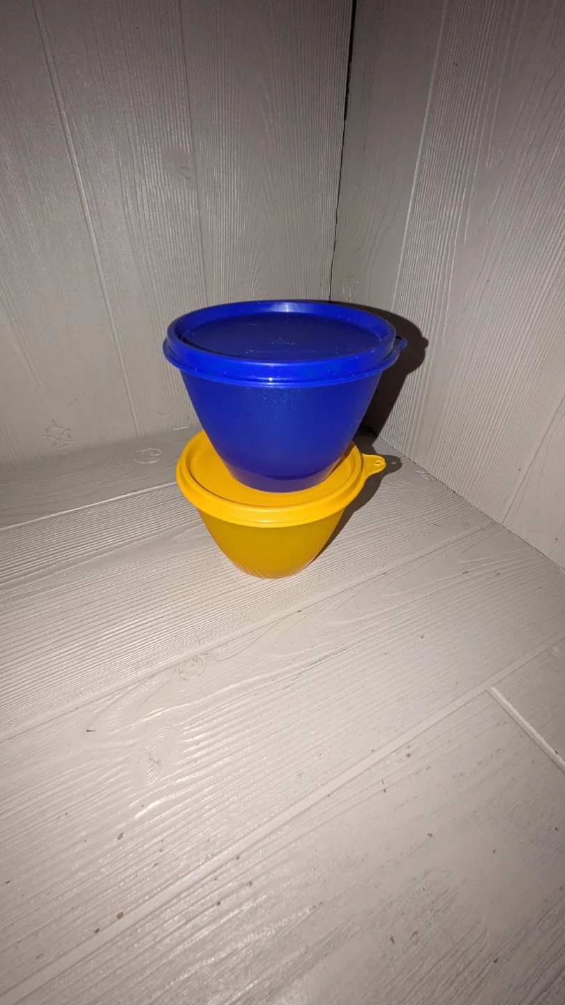 Tupperware Mixing Bowls