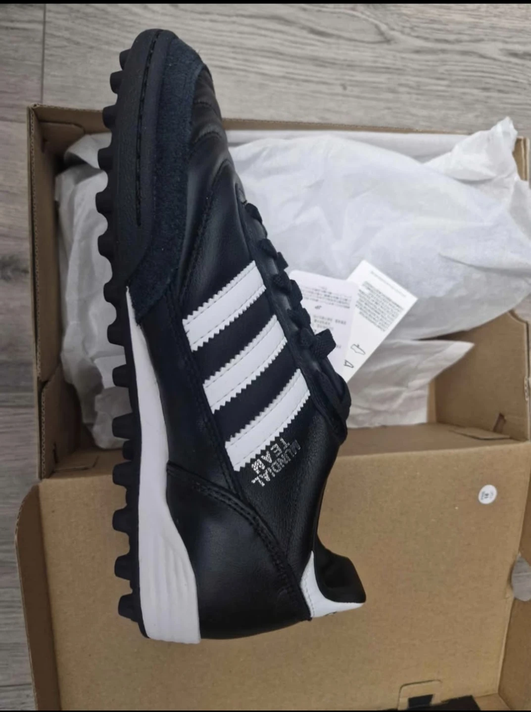 Adidas Mundial Team Turf Soccer Shoes - US 7