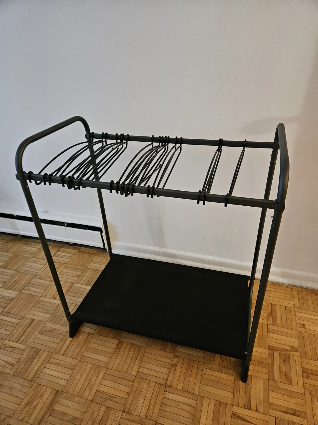 Black Metal Clothes Valet Stand - photo 2