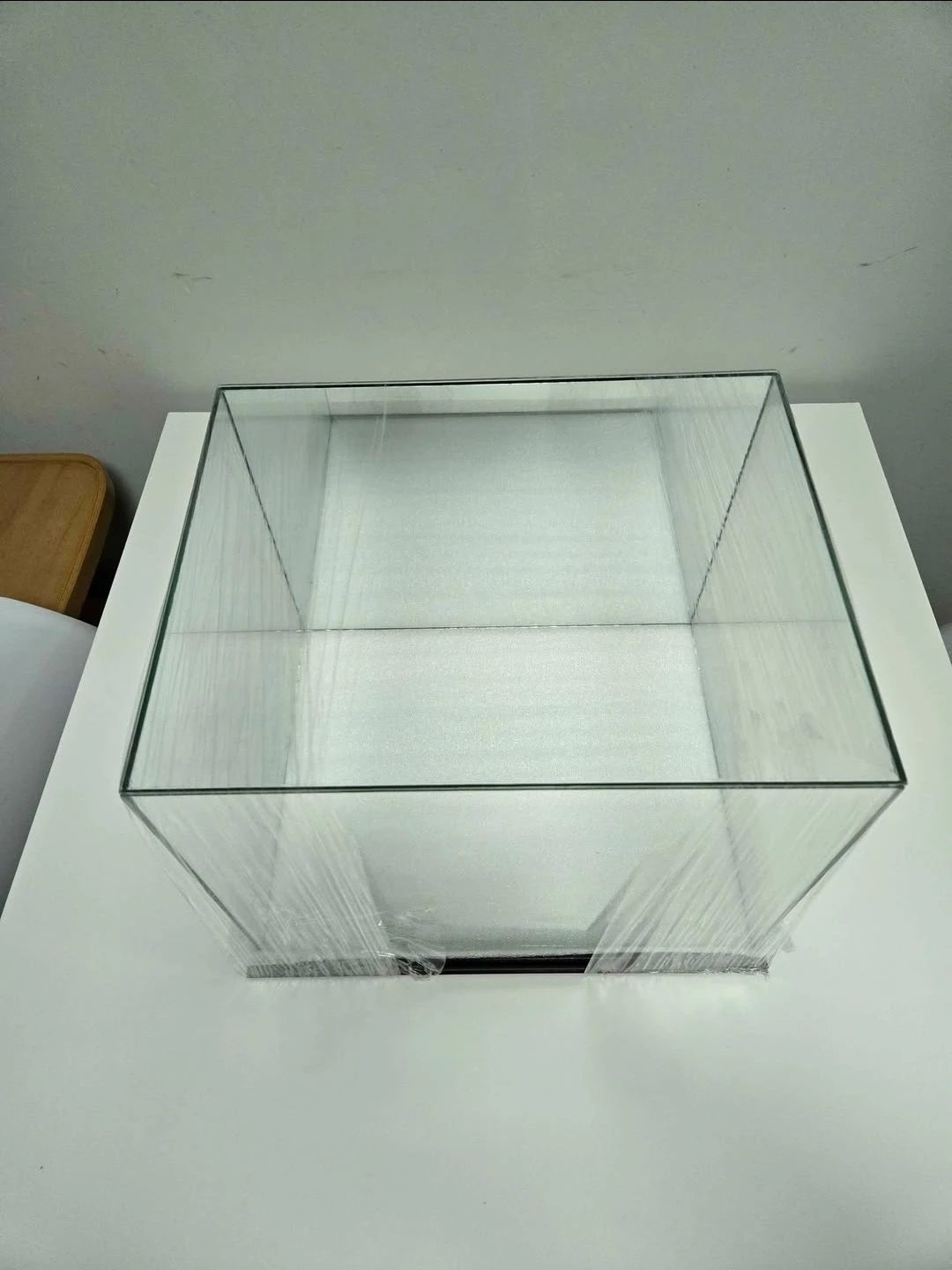 [BRAND NEW] Display Case with Mirror backing - photo 2