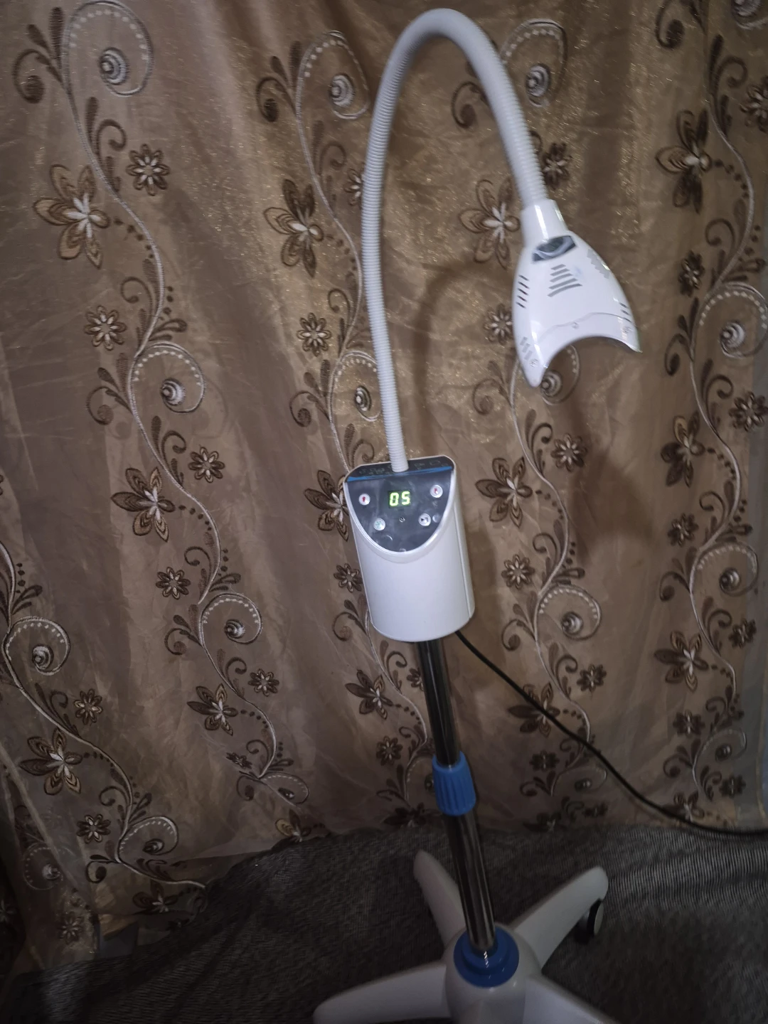 Professional Teeth Whitening Lamp - photo 3