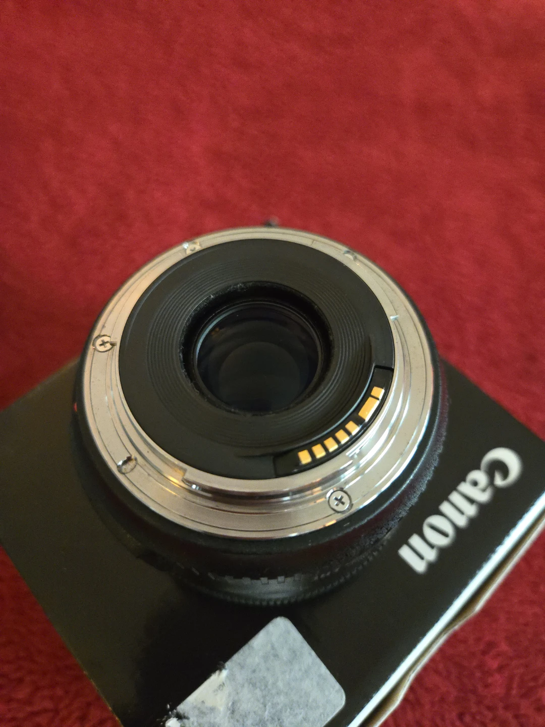 Canon EF 35mm f/2 IS USM Lens - photo 4