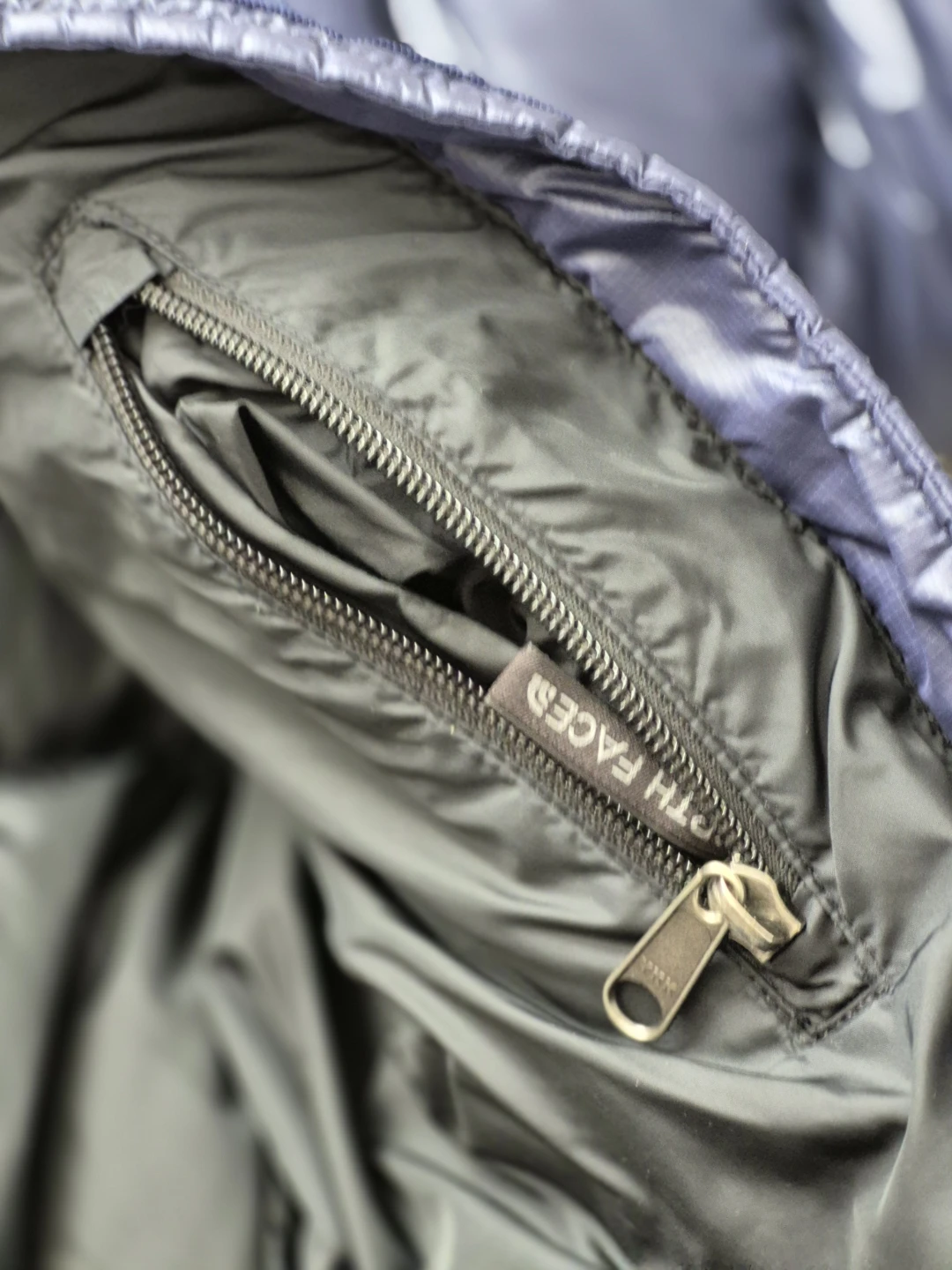 The North Face 700 Puffer Jacket - photo 4