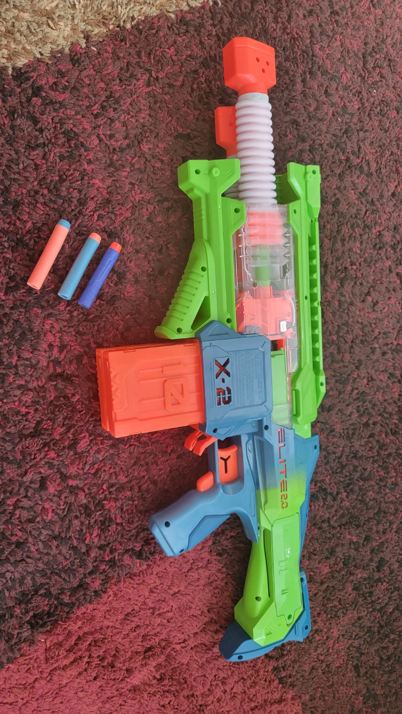 Nerf Elite 2.0 Commander RD-6 Blaster with 2 Magazines and Darts