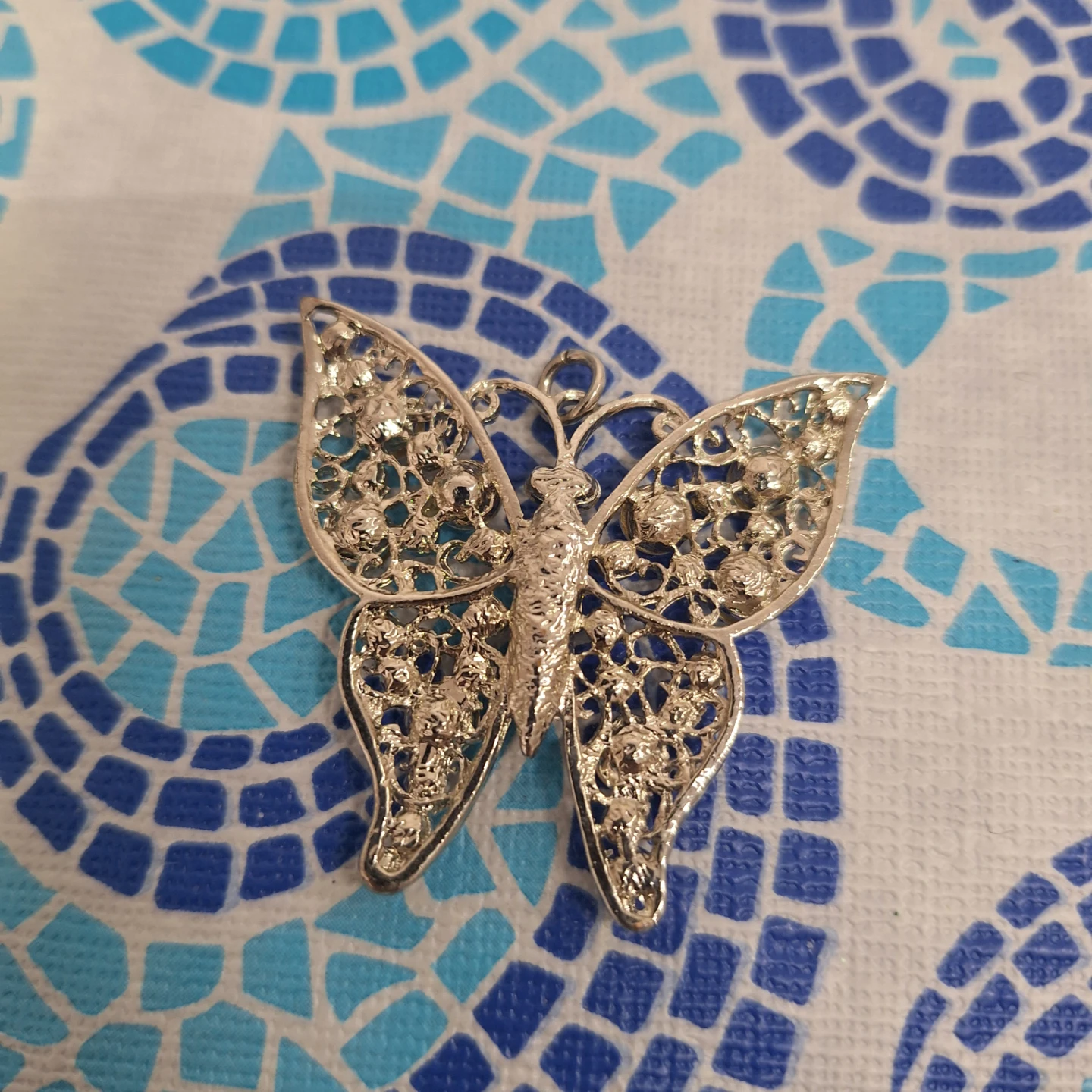 Sparkly Butterfly Pendant - photo 2