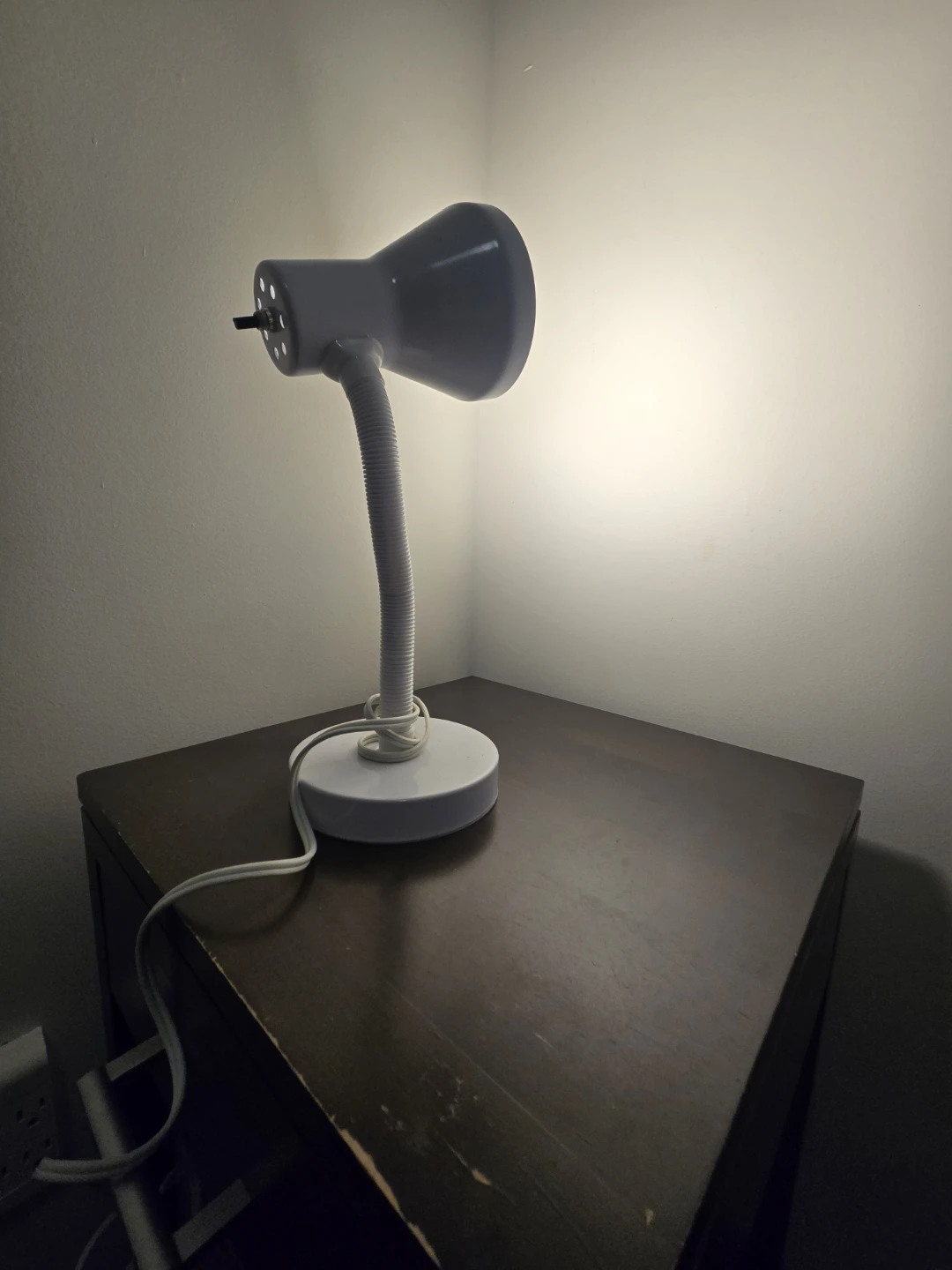 White Adjustable Gooseneck Desk Lamp - photo 2