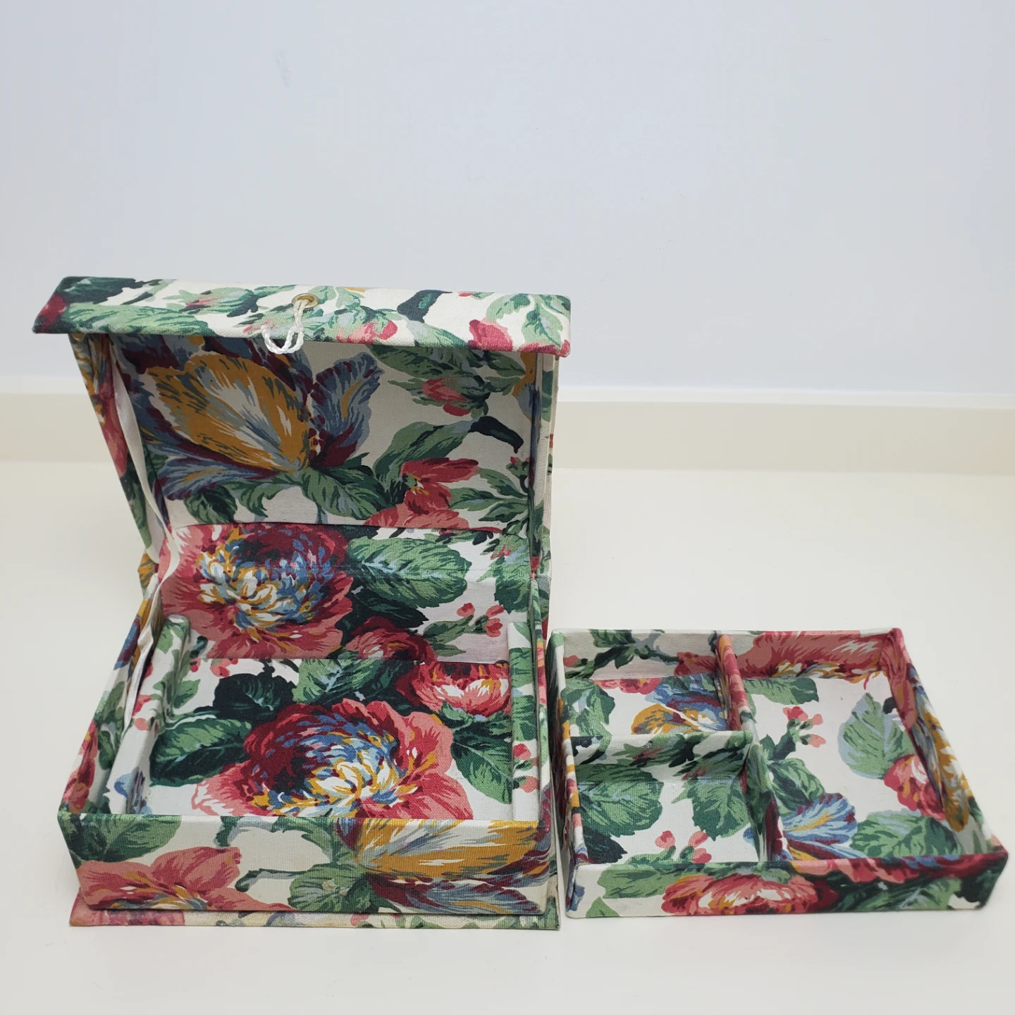 Free Floral Fabric Storage Box Organizer