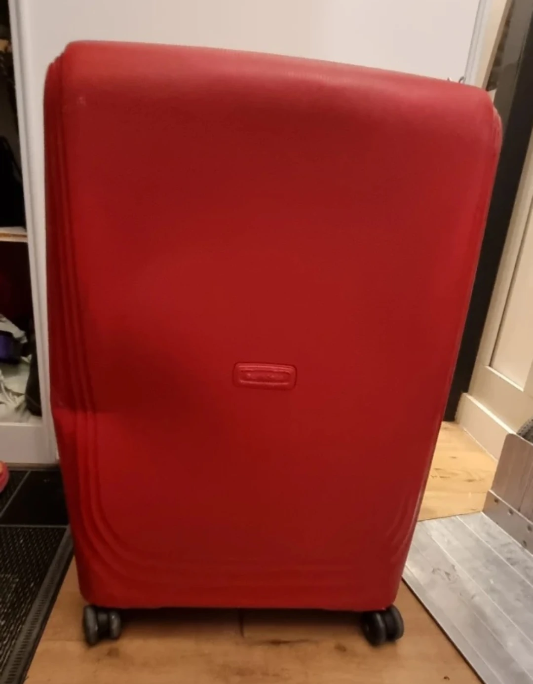 Samsonite Red Hardside Suitcase