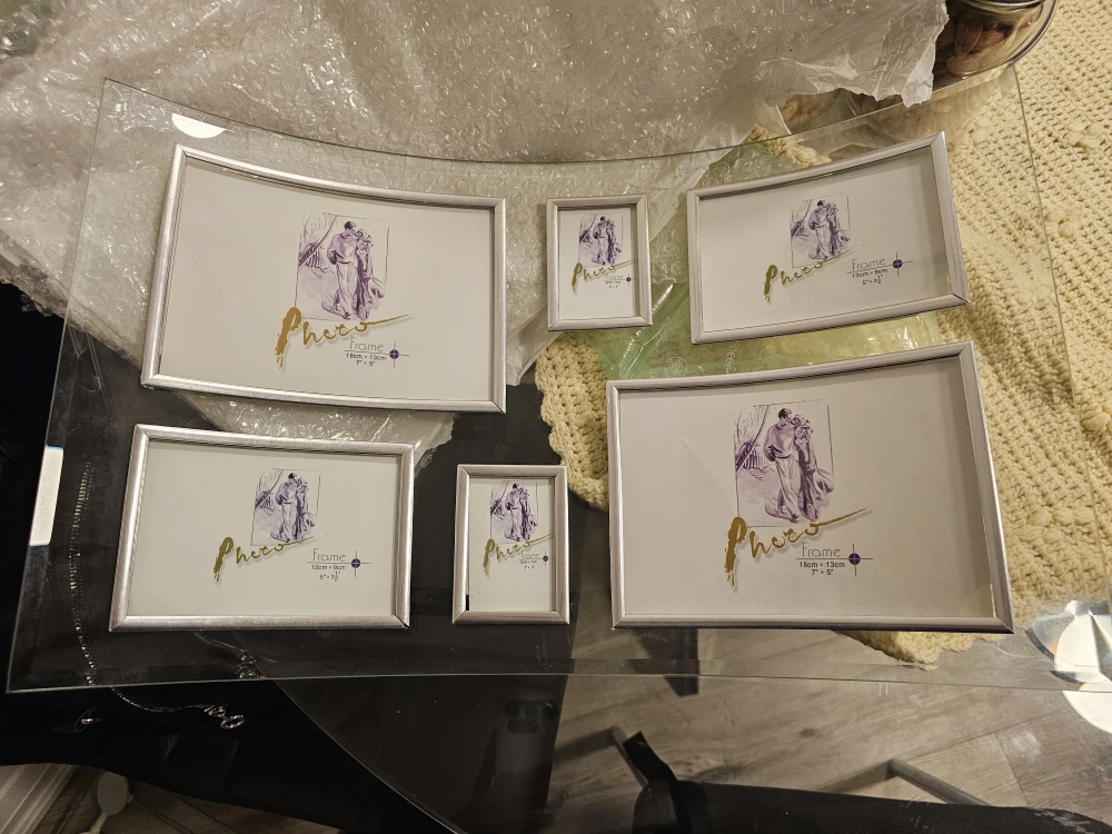 Curved glass , 6 picture silver border Photo Frame - photo 2