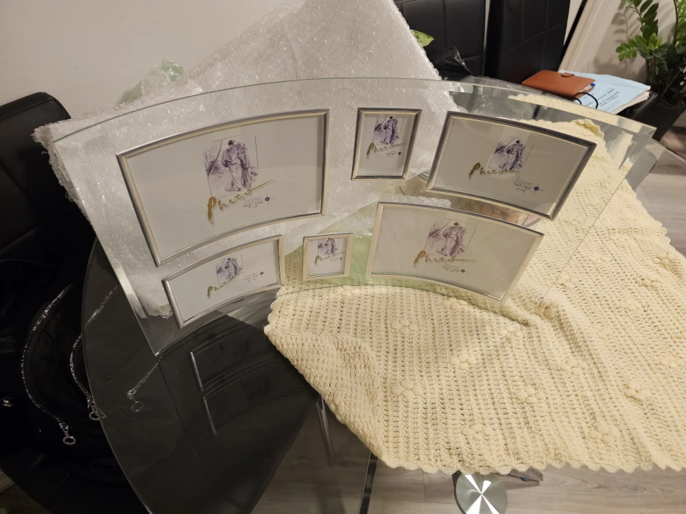 Curved glass , 6 picture silver border Photo Frame - photo 3