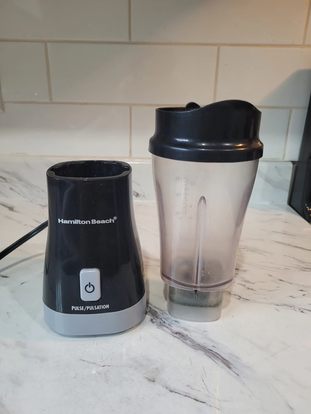 Hamilton Beach Personal Blender ( Moving Out Sale) - photo 2
