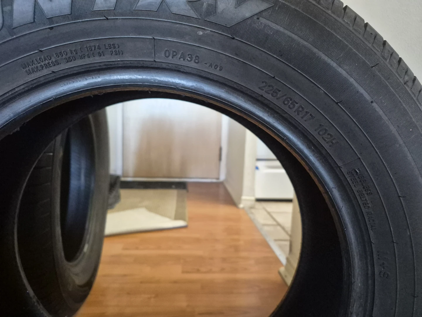 Toyota Rav4 XLE Tires ×4 - photo 3