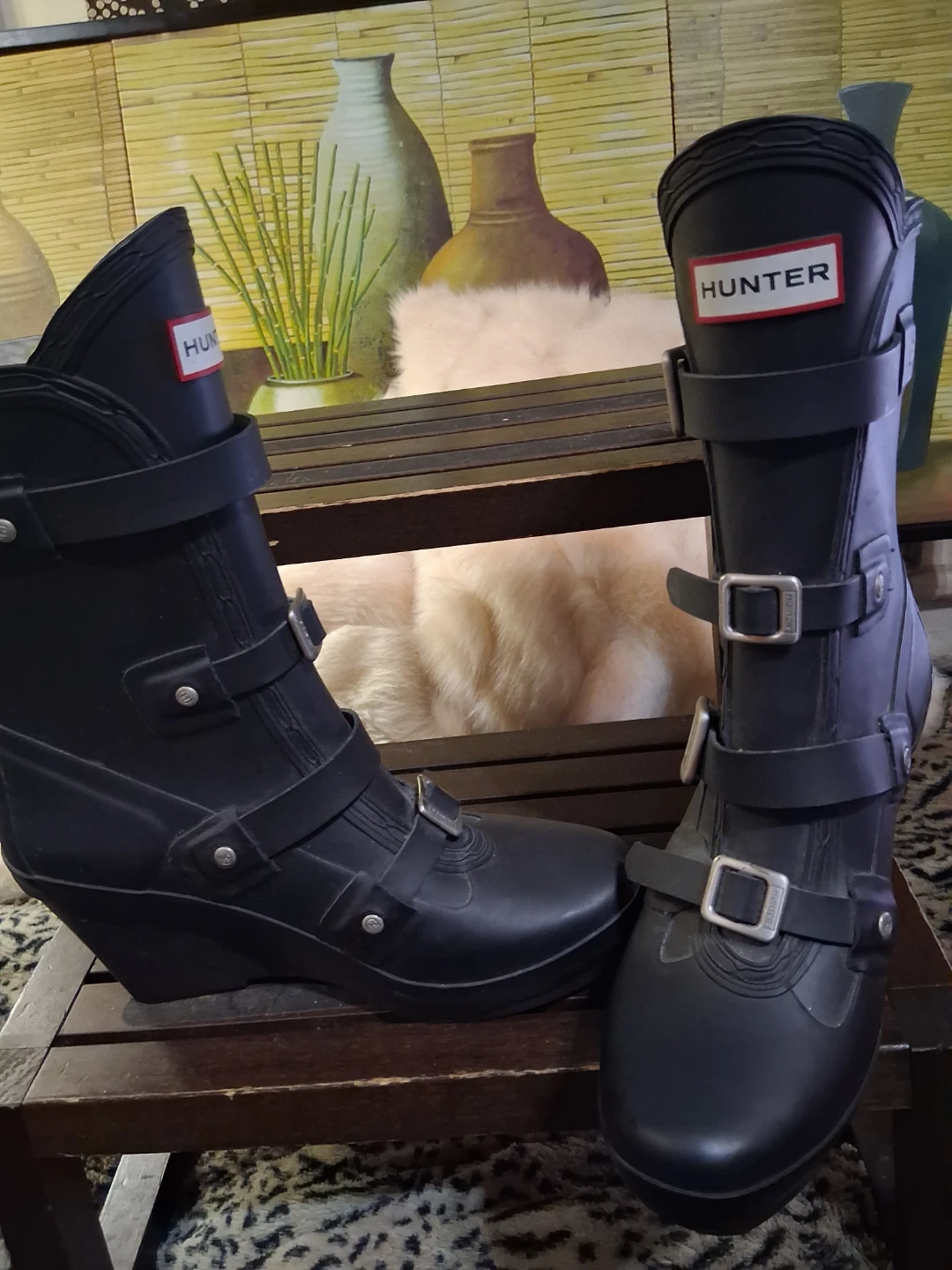 Hunter Black Rubber Wedge Buckle Boots - US 7 - photo 5