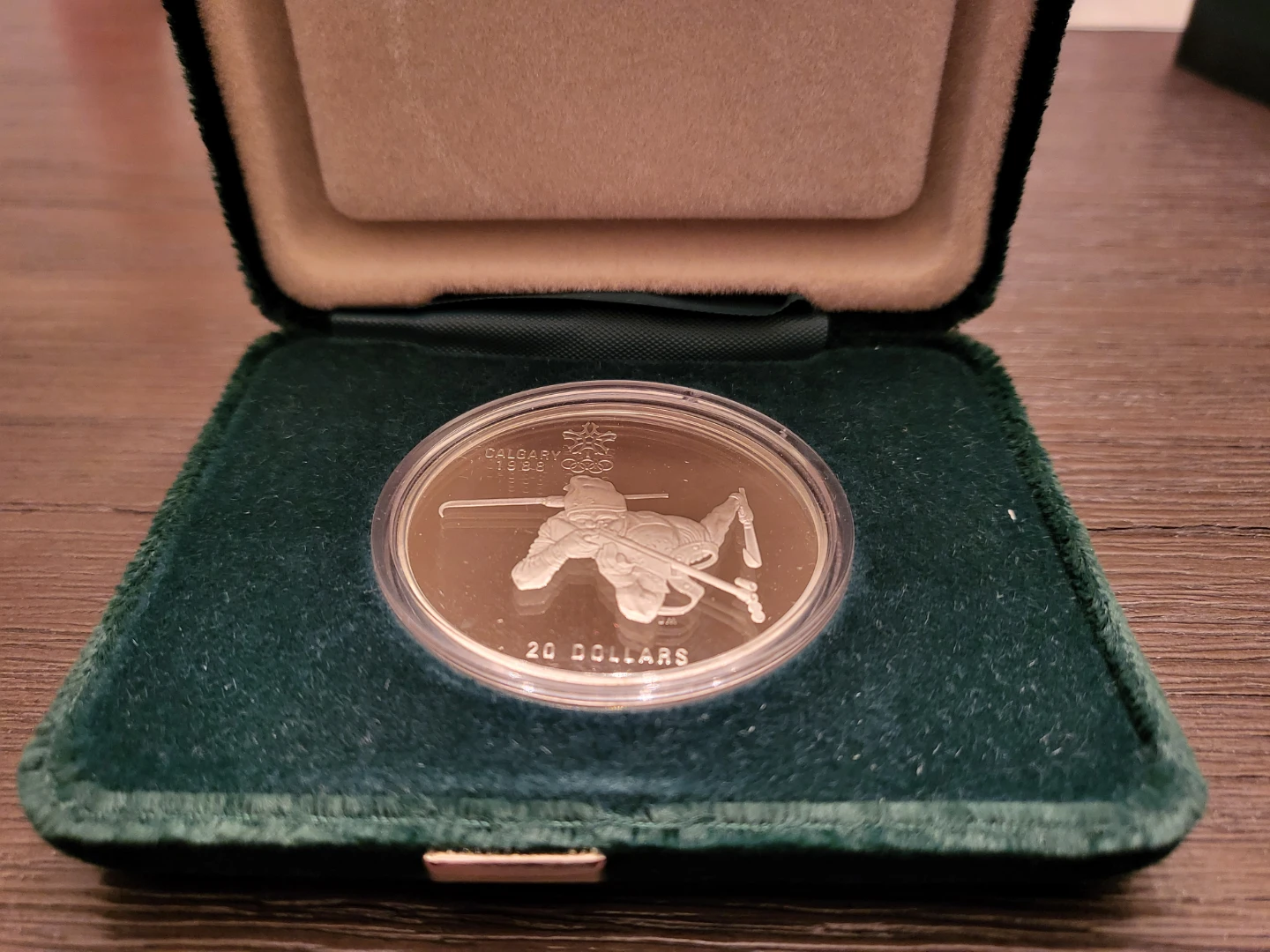 Calgary 1988 Olympics $20 Commemorative Coin - photo 3