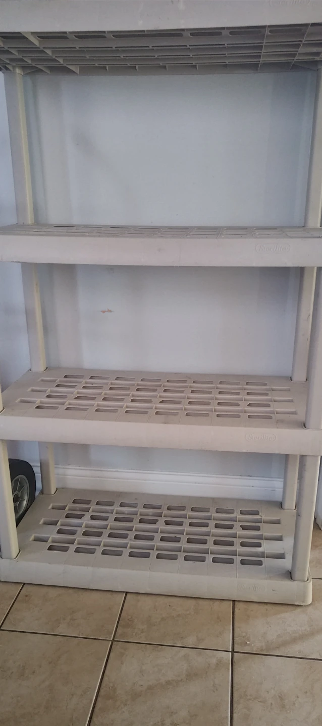 Sterilite 4-Shelf Shelving Unit