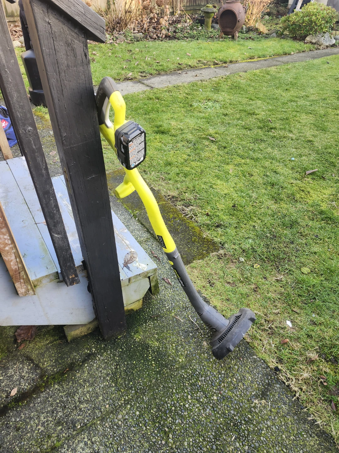 Ryobi Cordless Edger/Trimmer - Yellow