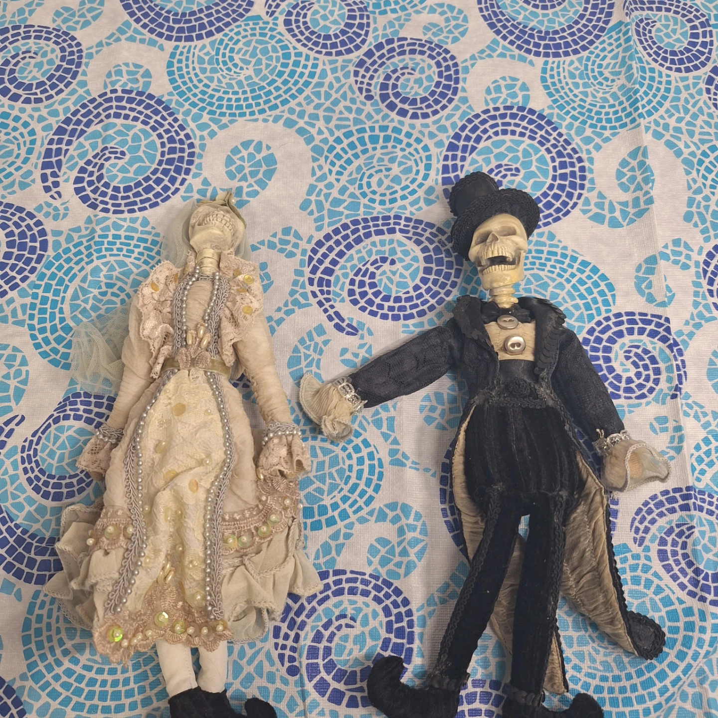 Skeleton Bride and Groom Dolls