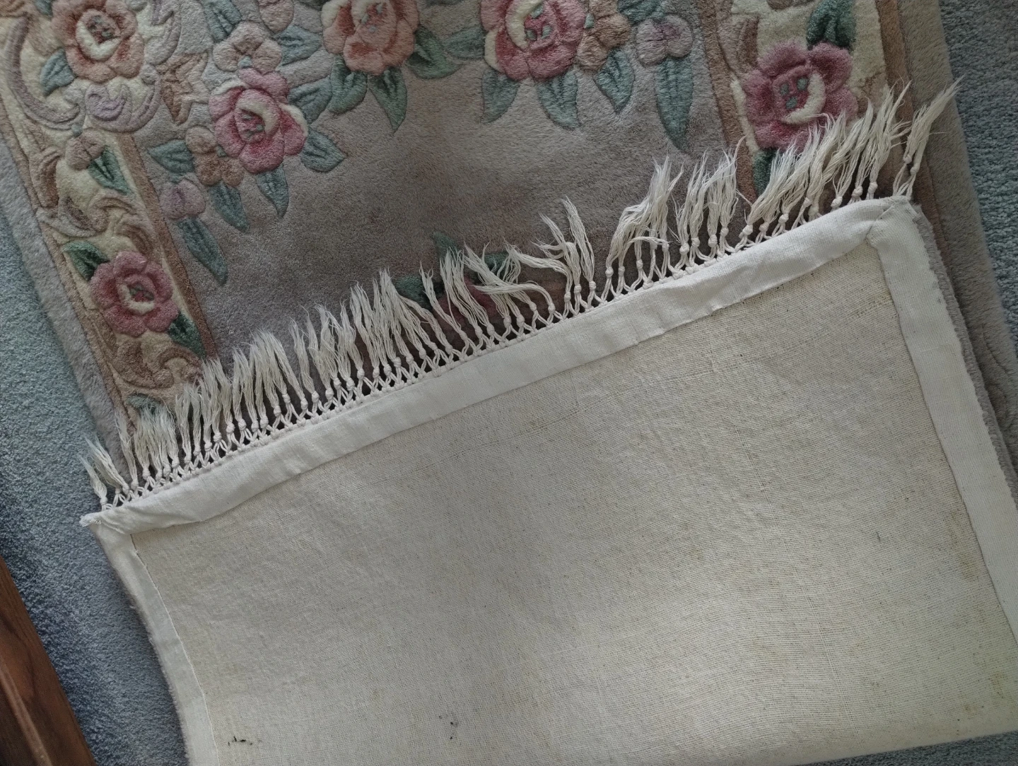 Area Rug with Floral Design - photo 5
