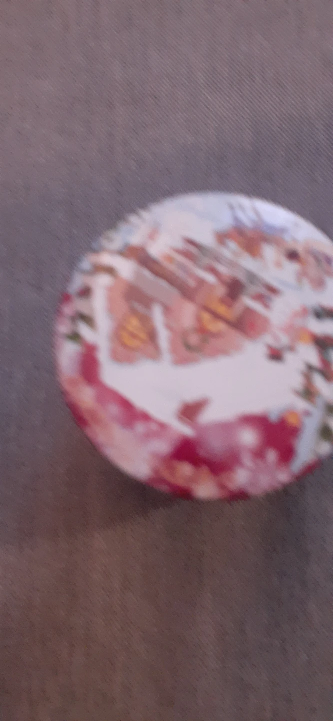 Scented Candle in Decorative Tin