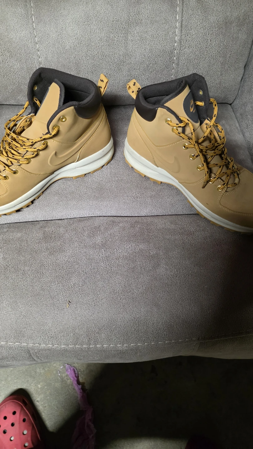 Nike Manoa Leather Boots