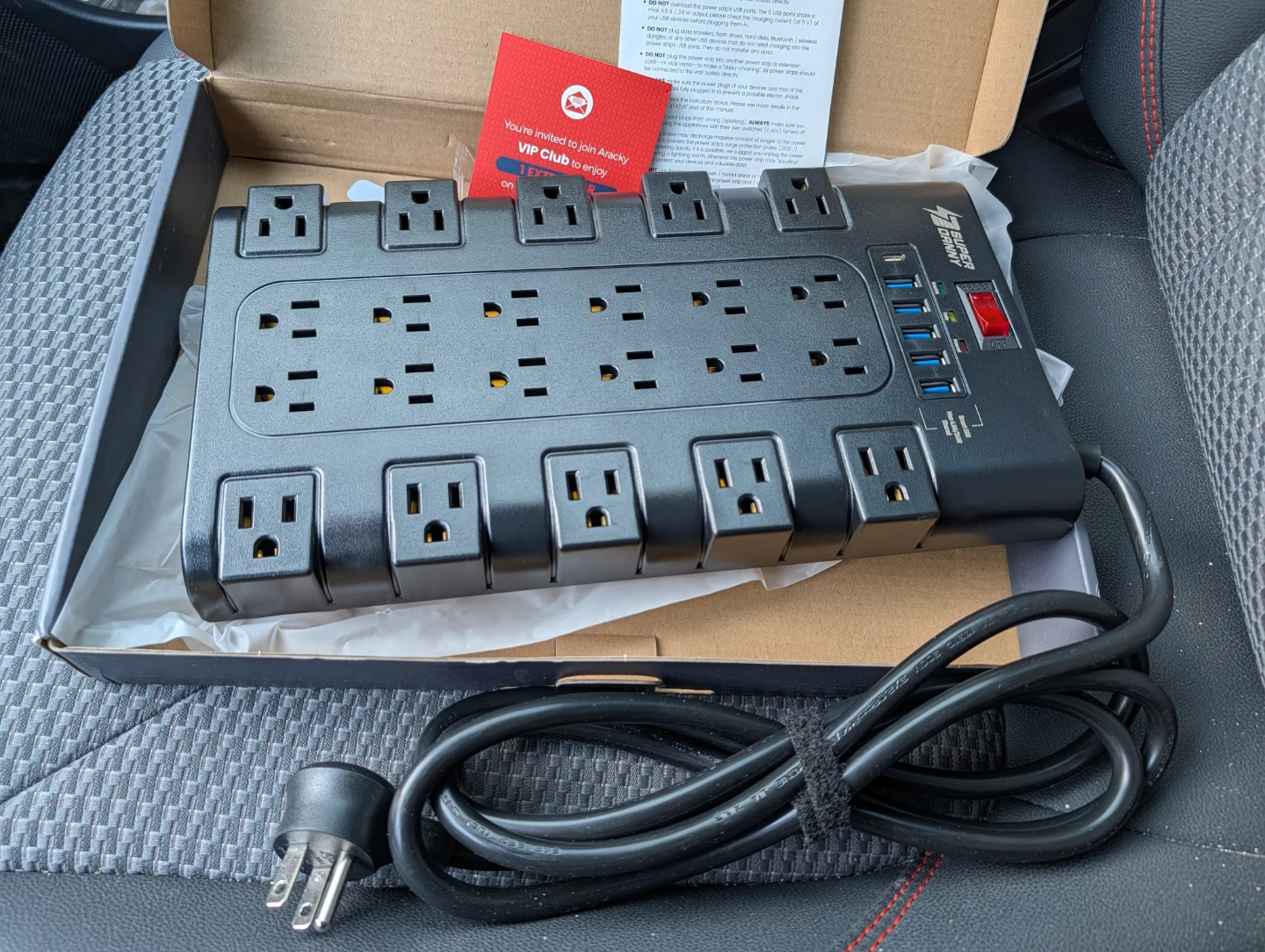 Super Danny 22-Outlet Power Strip with 6 USB Ports - photo 2