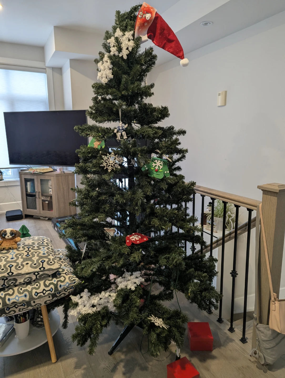 FREE tall Christmas tree 🧡 - photo 2
