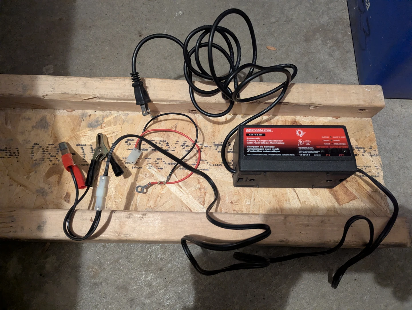 Battery charger - photo 3