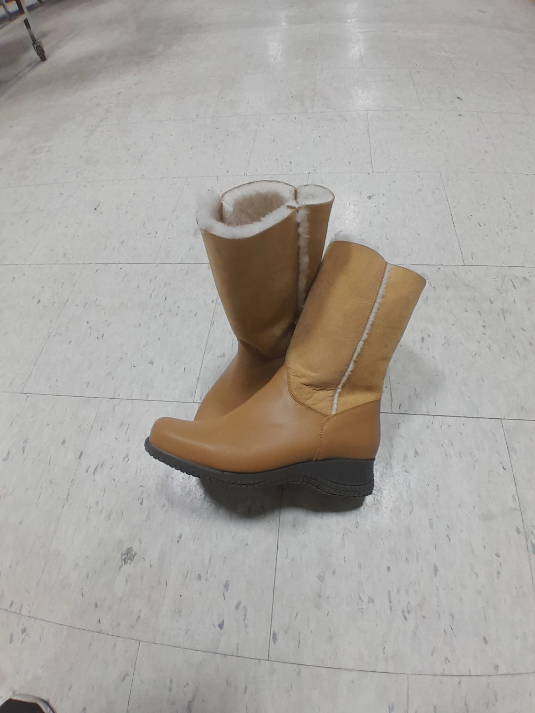 Tan Leather Winter Boots Original Canadienne Dry size 9.5