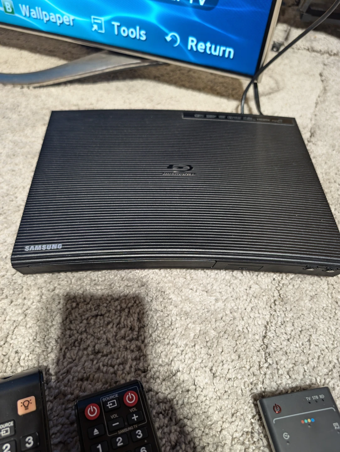 55" Samsung Smart 3D TV with Accessories - photo 5