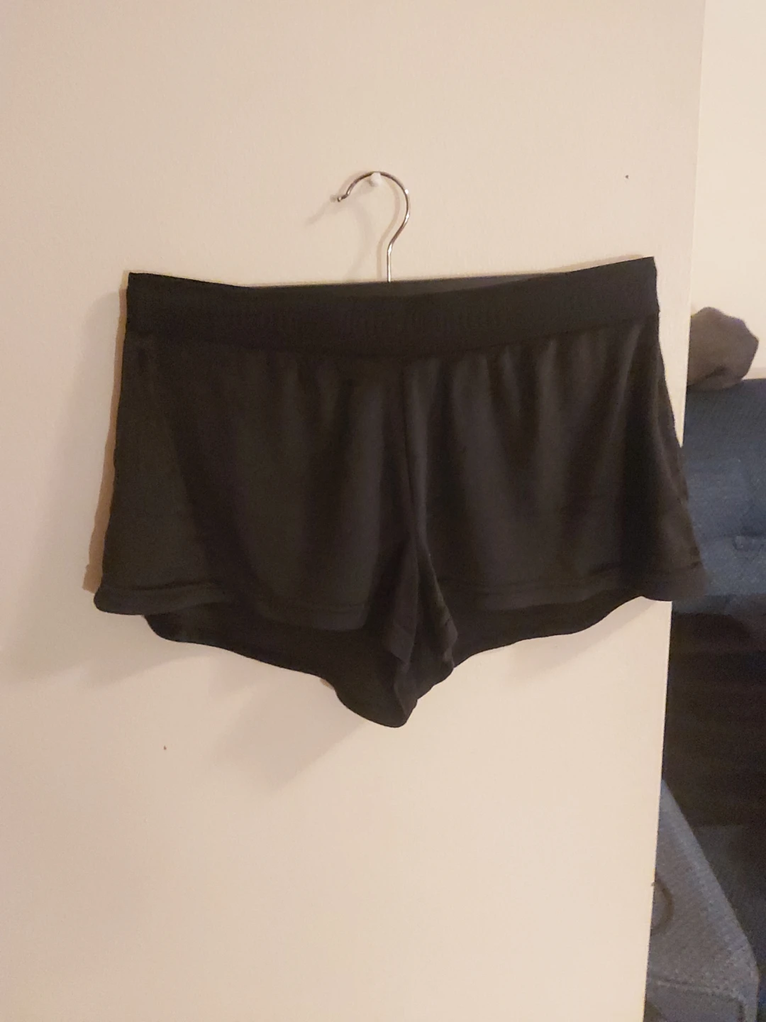Juicy Couture Black Shorts - photo 2