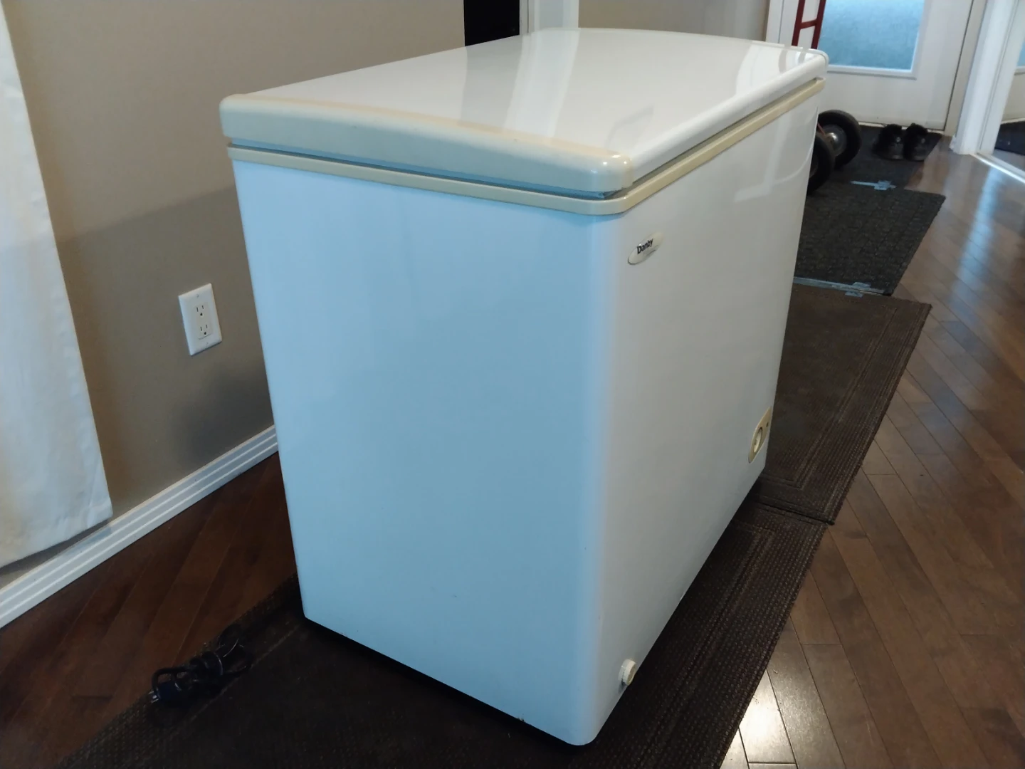 Danby Chest Freezer - White - photo 3