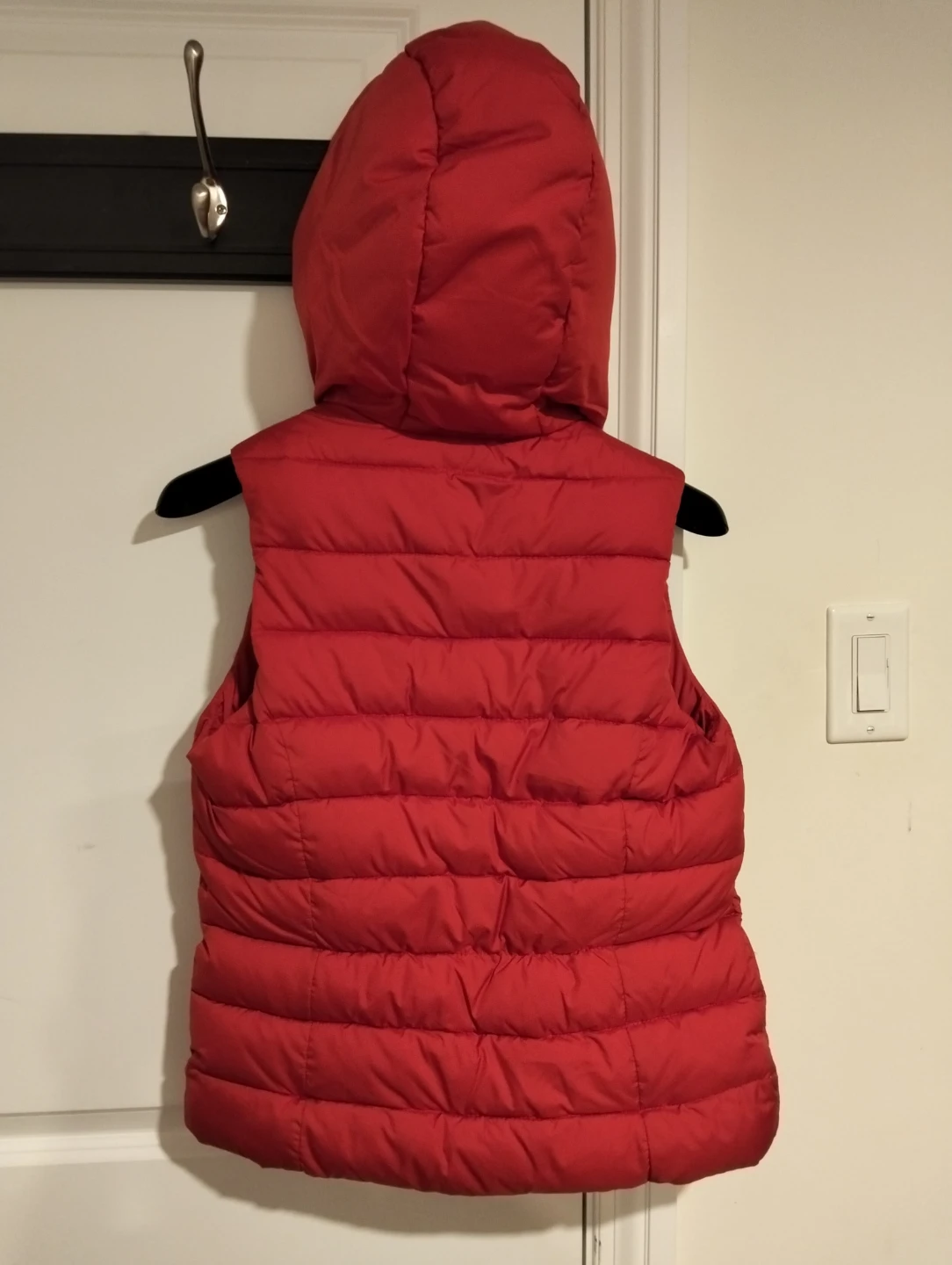 Hollister Red Puffer Vest with Sherpa Lining - Small - photo 5