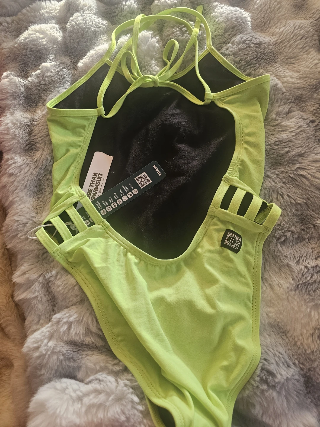 Jolyn Gavin Swimsuit - Size 32 - photo 4