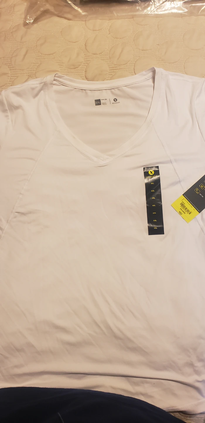 New Xersion XXL White Semi Fit V-Neck Shirt