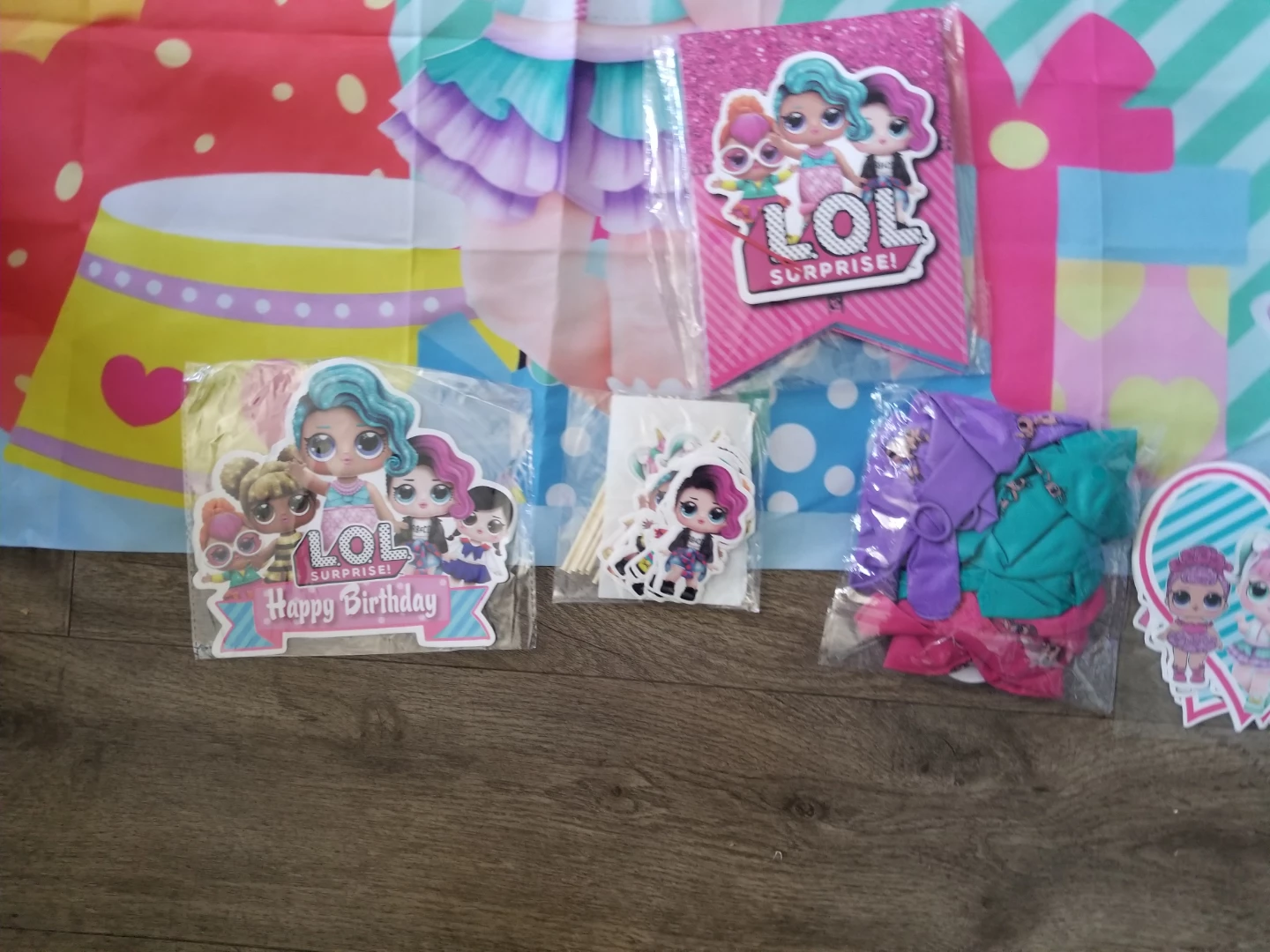 LOL Surprise Birthday Party Decorations - photo 3