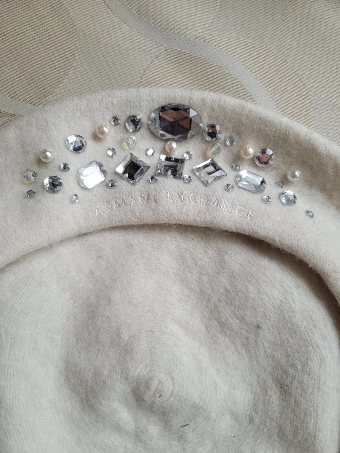 Armani Exchange Off White Wool Beret with Embellishments - photo 2