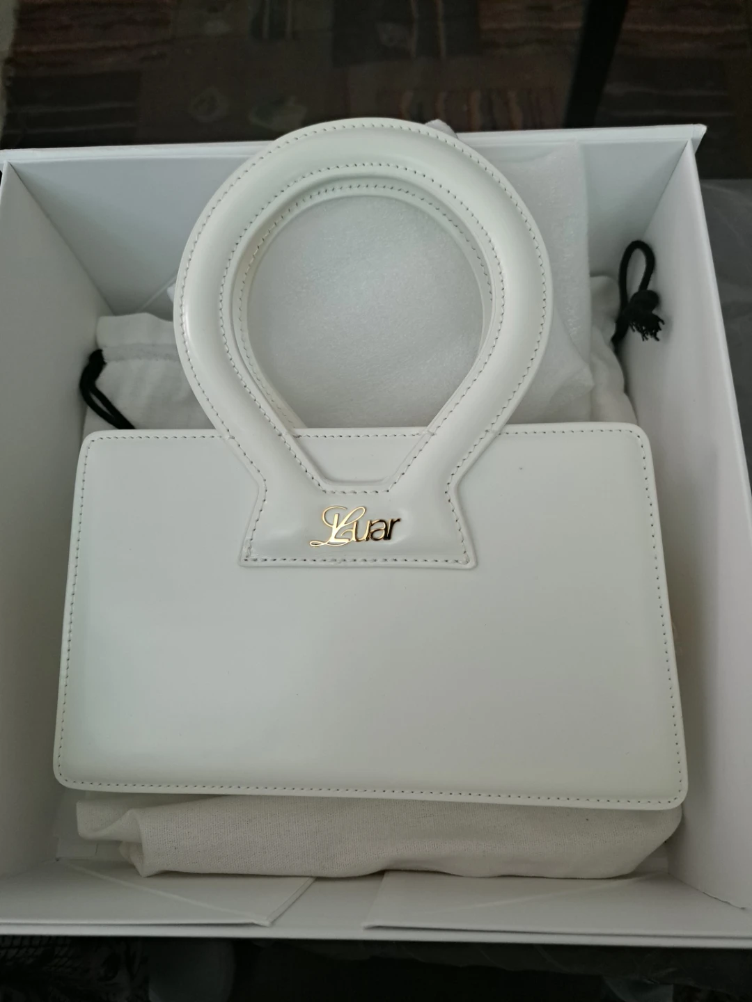 New LUAR White Ana Leather Handbag With Gold Chain
