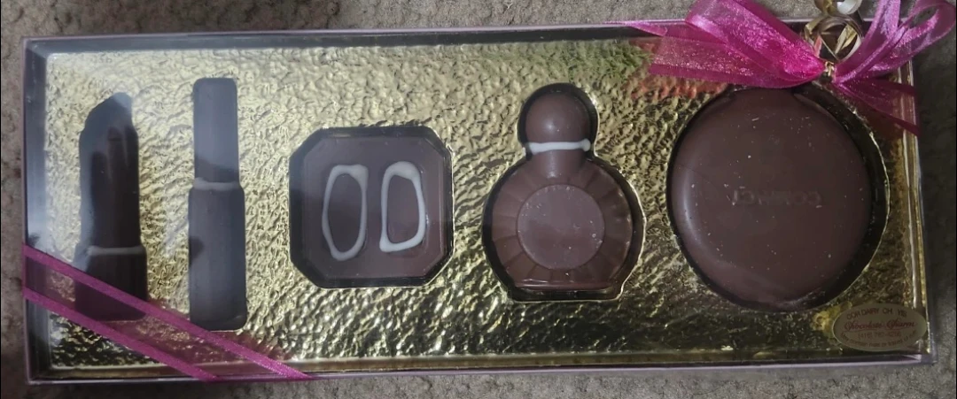 Chocolate Charm Chocolate Makeup Set