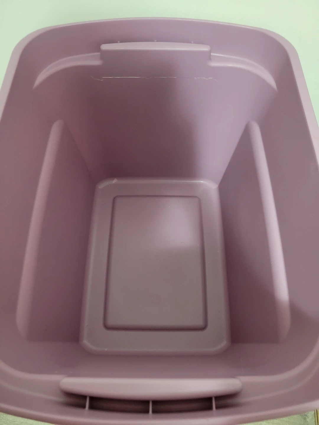Sterilite 18-Gallon Storage Bin – Lilac, Like New - photo 5