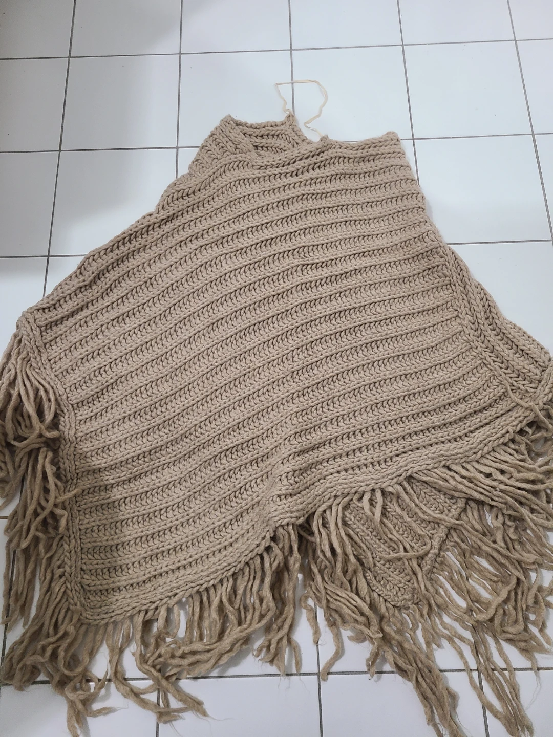 Beige Knit Poncho with scarves - photo 3