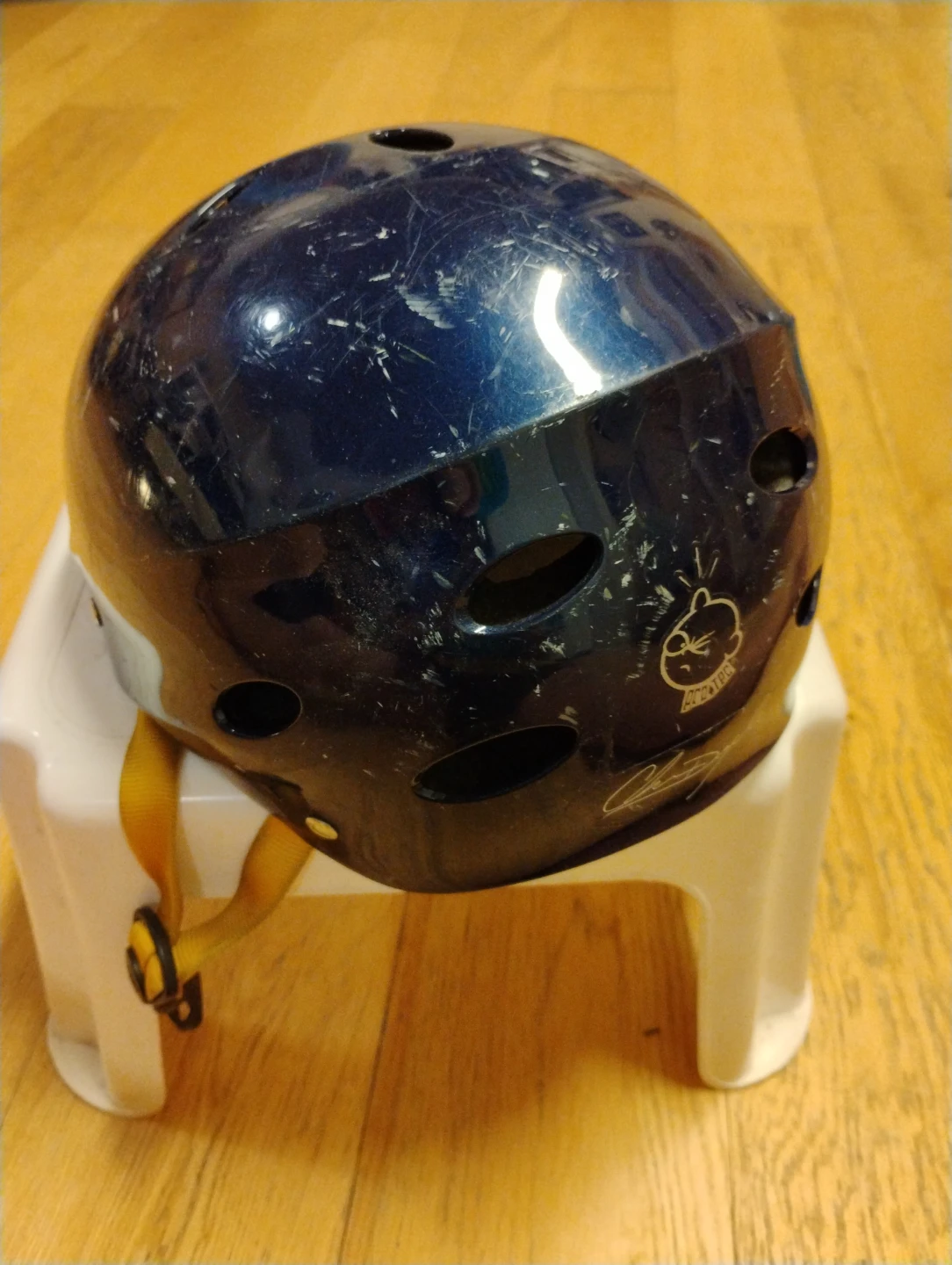 Helmet - good for skating, biking etc - photo 2