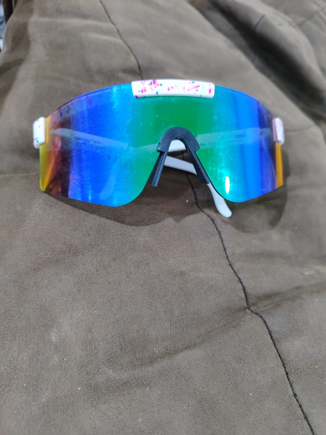 Shield-style Sunglasses