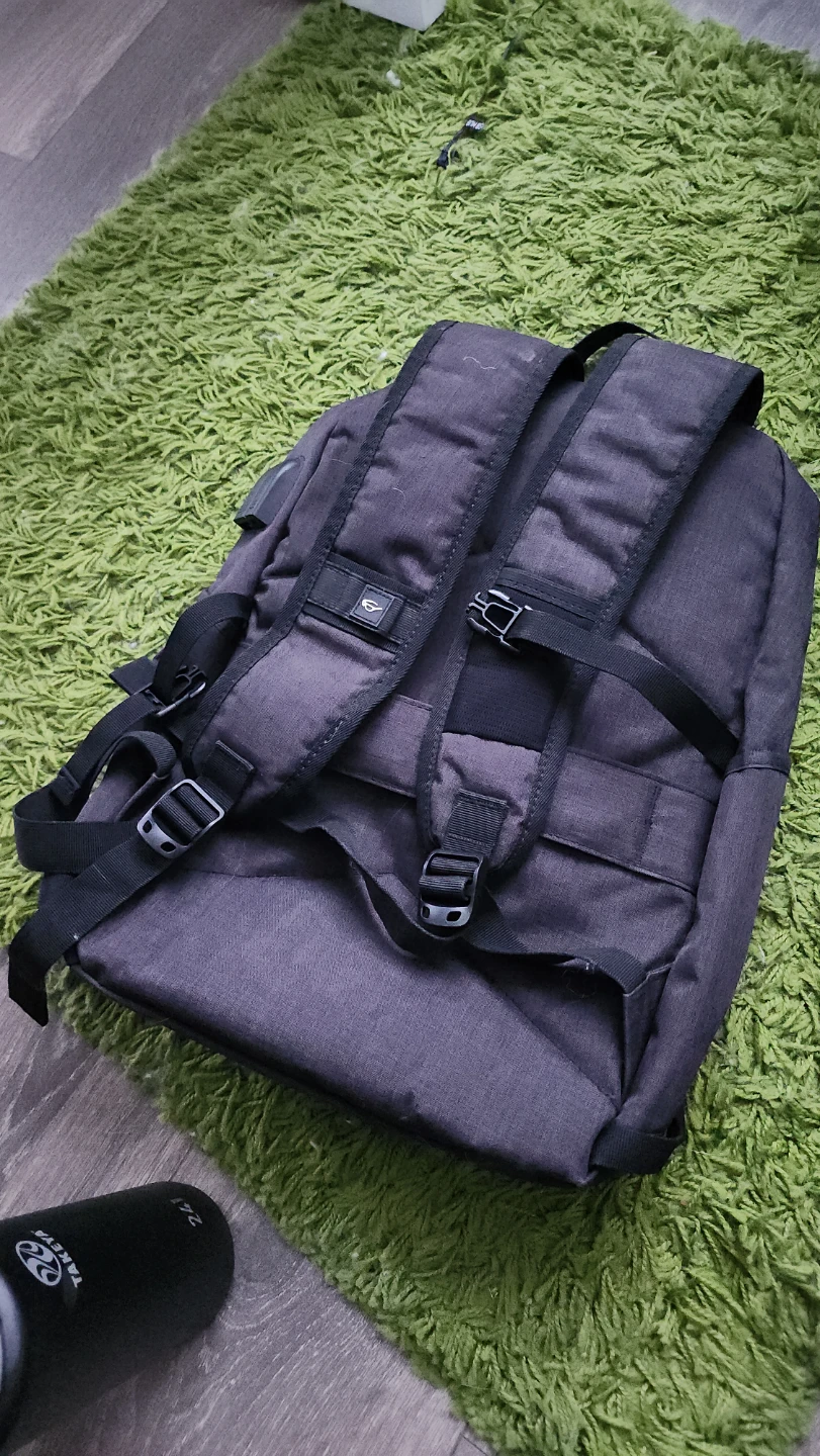 Kobwa Grey Backpack - Anti theft, USB charging and more 🥕 - photo 2