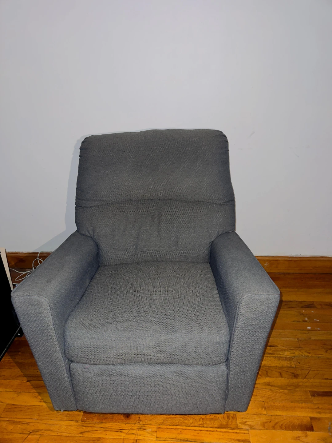 Kiessel Nuvella Sofa, Loveseat and Recliner set - photo 2
