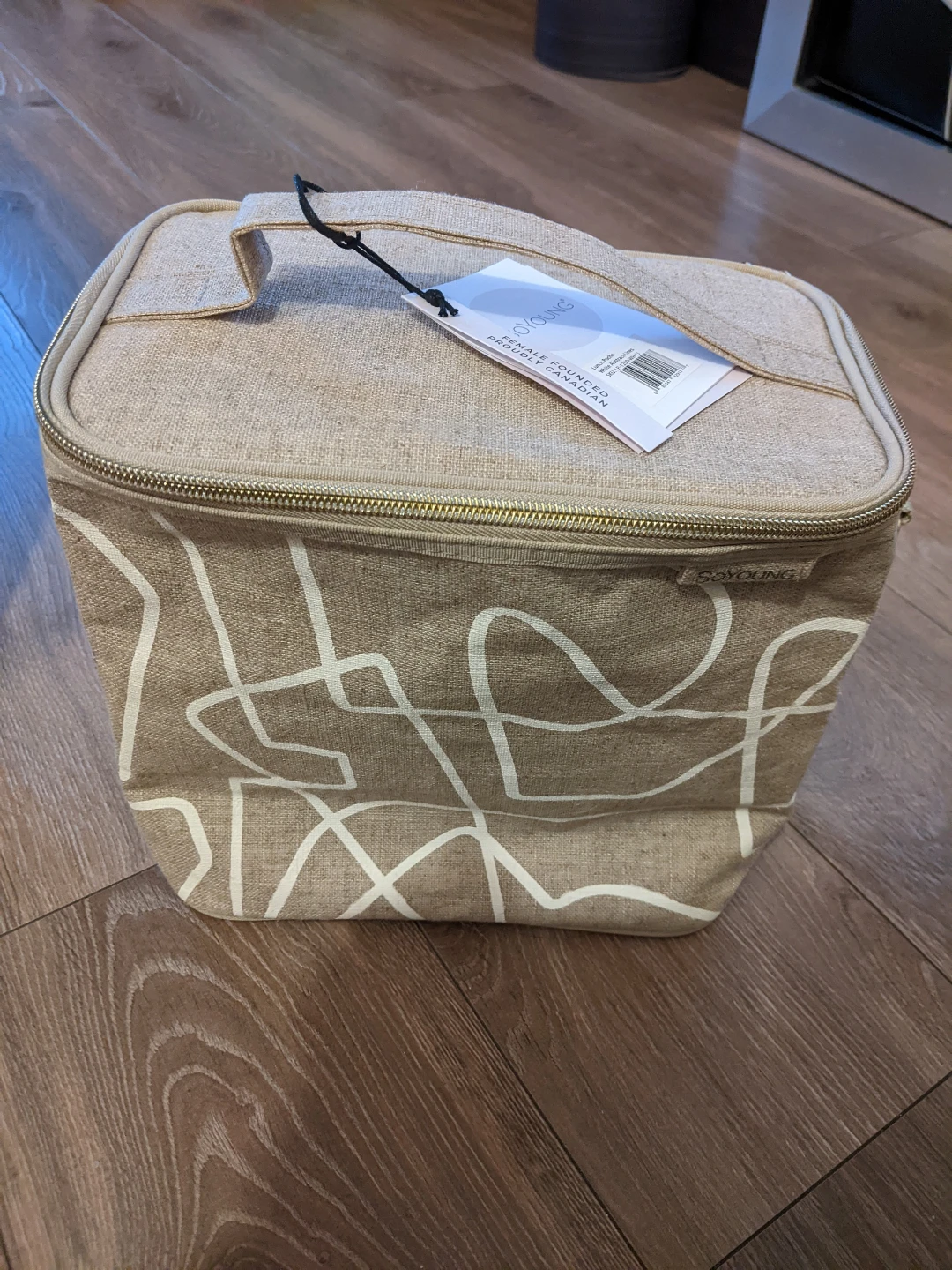 SoYoung White Abstract Lines Lunch Poche - New