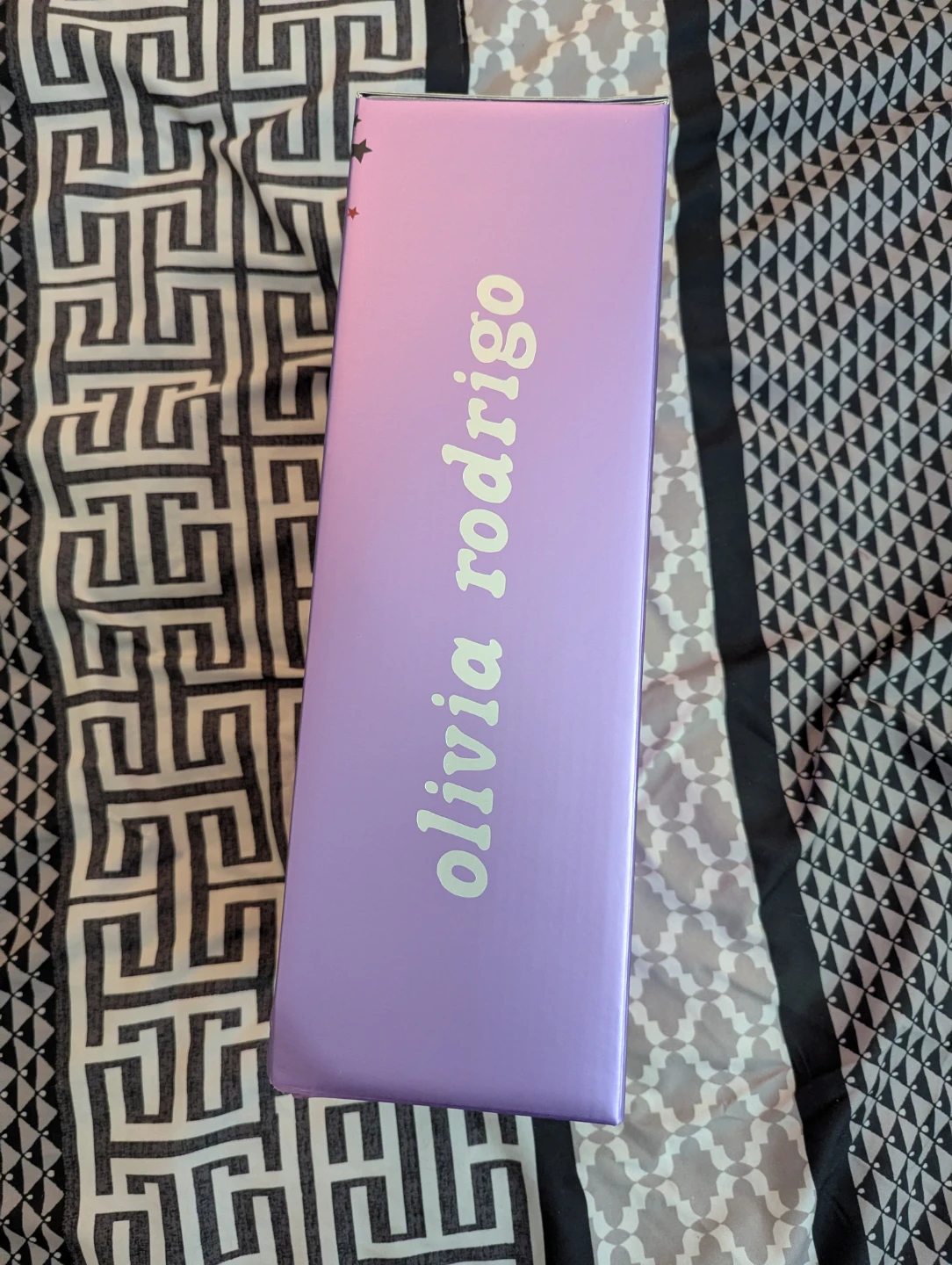 Stanley Quencher H2.0 Tumbler 40oz Olivia Rodrigo Edition - photo 4